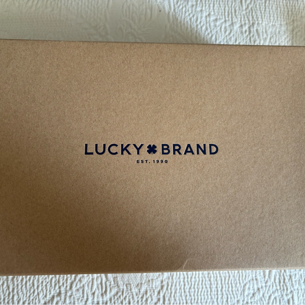 Lucky Brand shoes - Picture 2 of 4